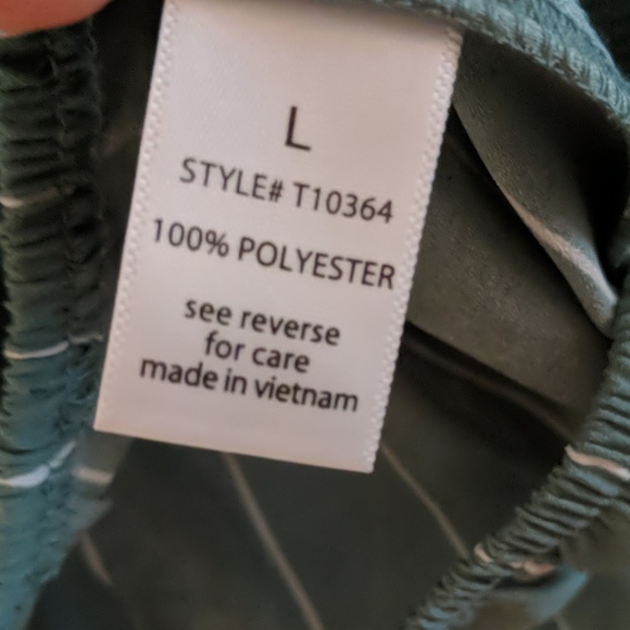 Sage Crisscross Strap Cami Top - Picture 4 of 6